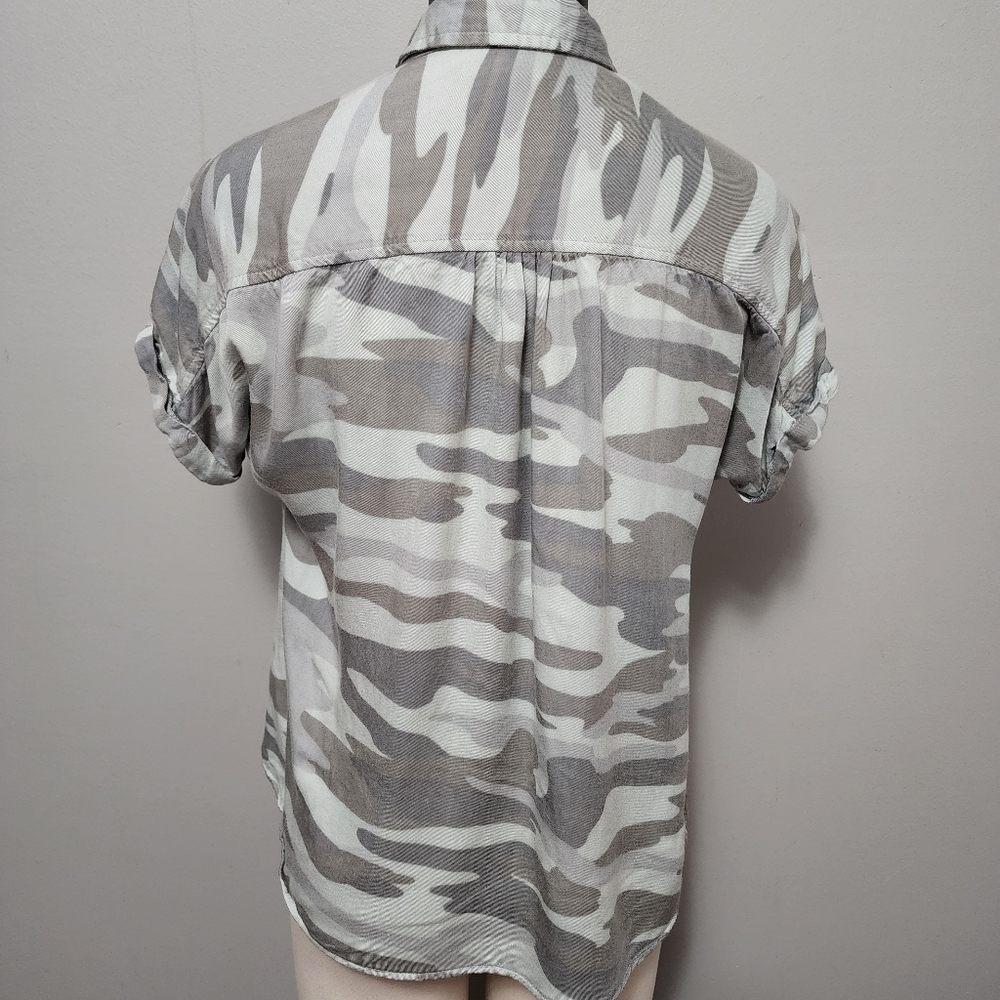 Maurices Camo Utility Button Down Size Small - image 7